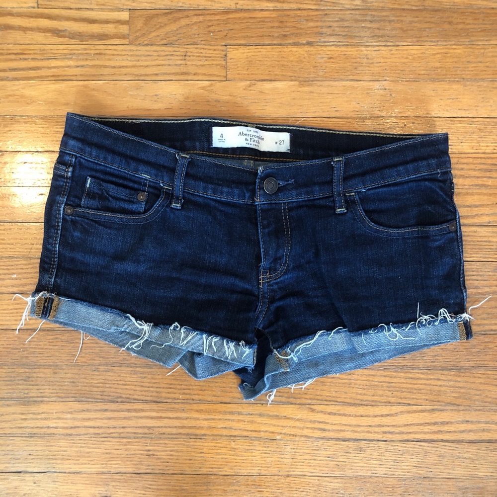 Abercrombie & Fitch short shorts